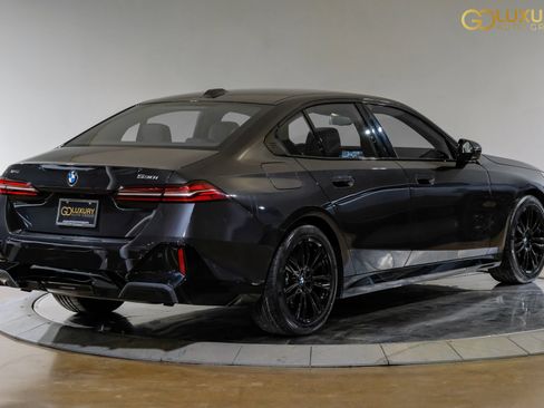 Used 2026 BMW 530i xDrive AWD/4WD image 10