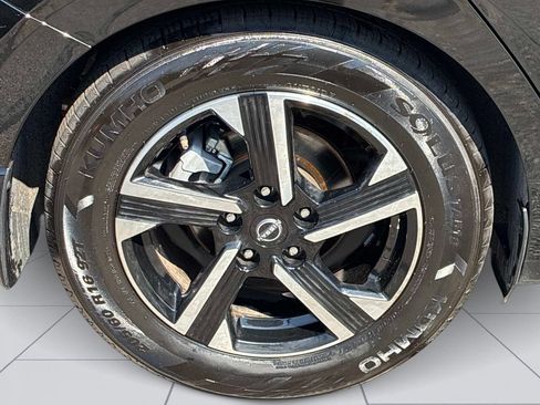 Used 2024 Nissan Sentra SV FWD image 10
