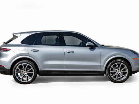 Used 2020 Porsche Cayenne image 7