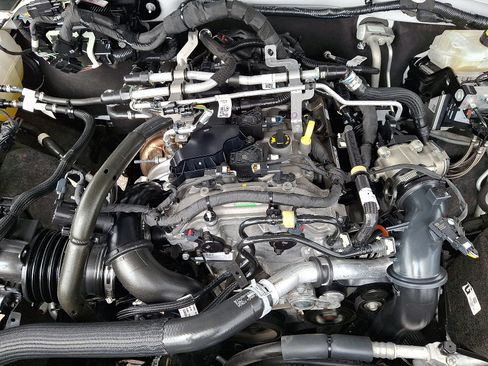 Used 2025 Ford Bronco Outer Banks AWD/4WD image 28
