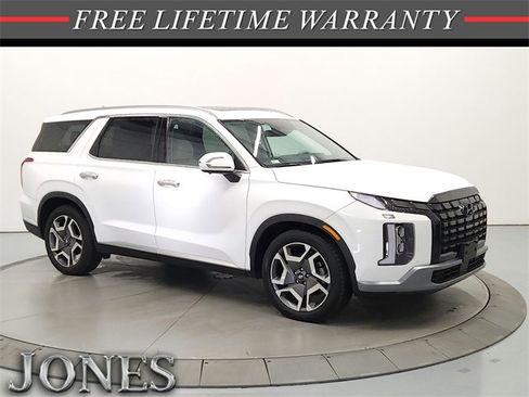 Used 2024 Hyundai Palisade Limited image 1