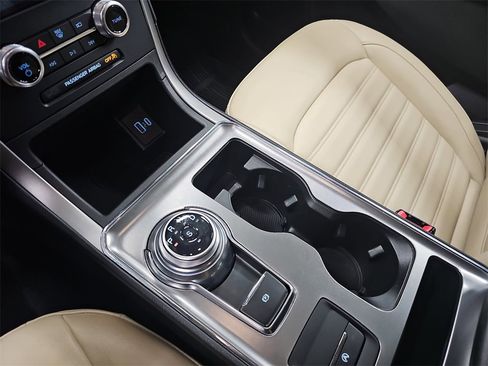 Used 2022 Ford Edge SEL w/ Convenience Package image 22