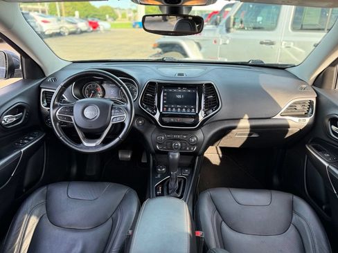 Used 2020 Jeep Cherokee Limited AWD/4WD image 2