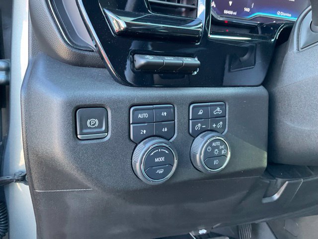 Used 2024 Chevrolet Silverado 2500 ZR2 w/ Technology Package AWD/4WD image 9