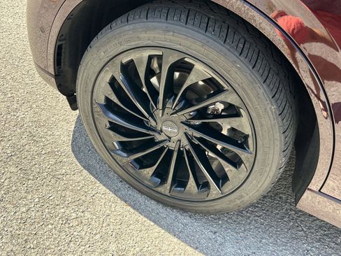 Used 2023 Lincoln Aviator Black Label w/ Jet Package image 9