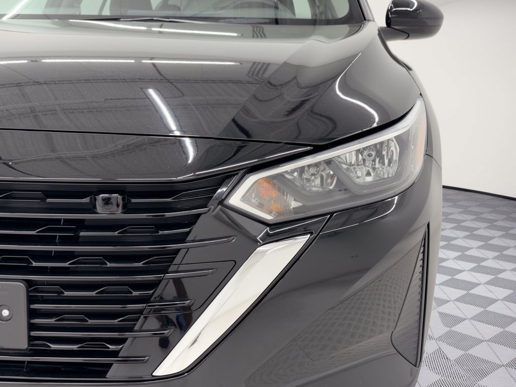 Used 2025 Nissan Sentra SV FWD image 12