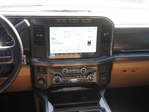 Used 2024 Ford F350 Lariat w/ FX4 Off-Road Package AWD/4WD image 16