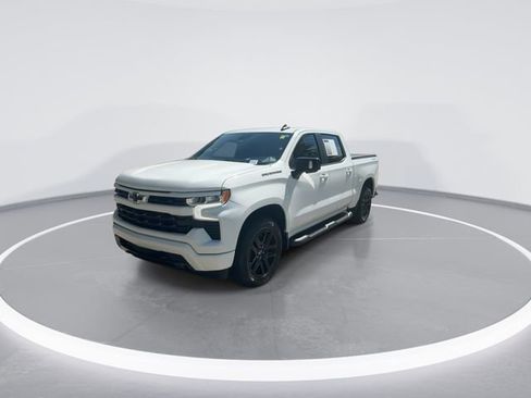 Used 2023 Chevrolet Silverado 1500 RST w/ Convenience Package II AWD/4WD image 3