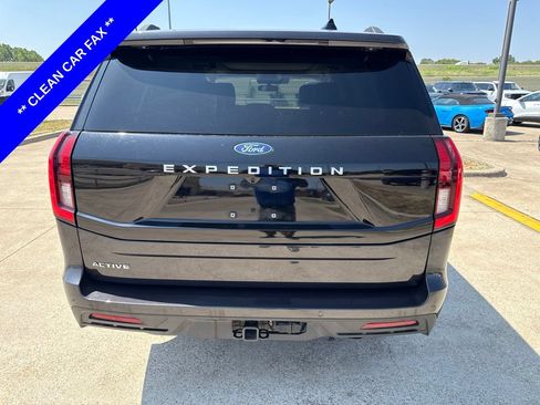Used 2025 Ford Expedition Active AWD/4WD image 9