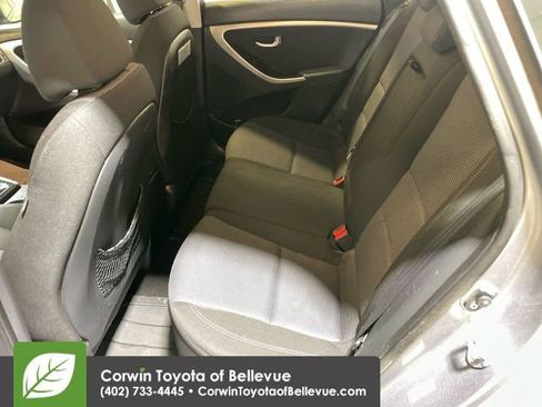 Used 2015 Hyundai Elantra GT image 23