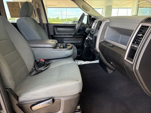 Used 2019 RAM 1500 Tradesman w/ Chrome Plus Package RWD image 16