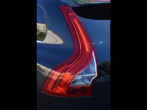 Used 2016 Volvo XC60 T5 Platinum FWD image 49