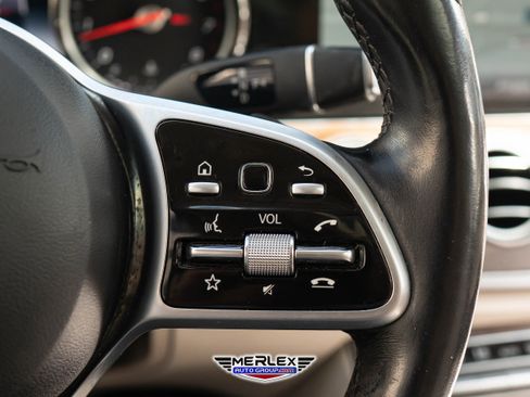 Used 2019 Mercedes-Benz E 300 4MATIC w/ Driver Assistance Package image 25