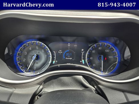 Used 2023 Chrysler Pacifica Touring-L FWD image 22
