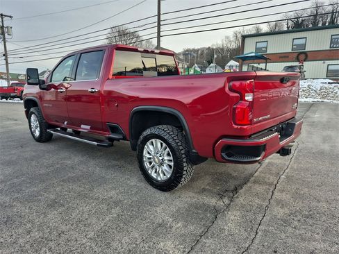 Used 2022 Chevrolet Silverado 2500 High Country w/ Z71 Off-Road Package image 13