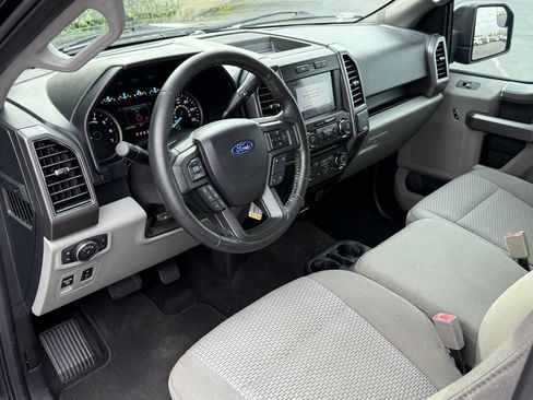 Used 2018 Ford F150 XLT w/ Equipment Group 302A Luxury image 15