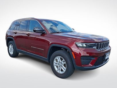 Used 2023 Jeep Grand Cherokee Laredo w/ Luxury Tech Group I