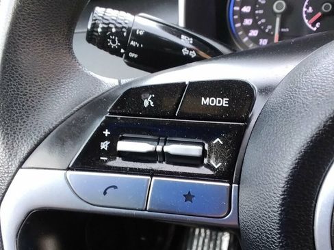 Used 2022 Hyundai Santa Cruz SE FWD image 13