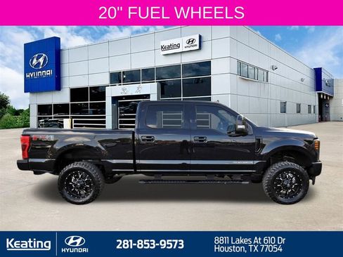 Used 2019 Ford F250 Lariat image 4