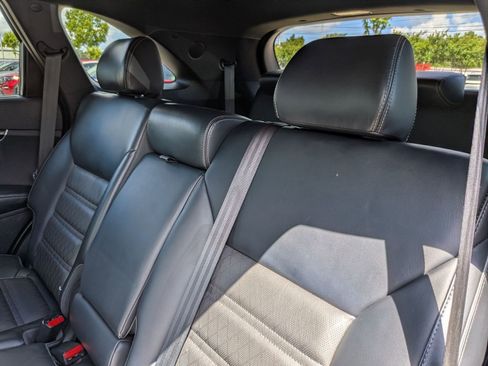 Used 2017 Kia Sorento SX FWD image 31