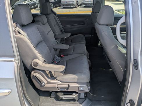 Used 2021 Honda Odyssey EX image 32