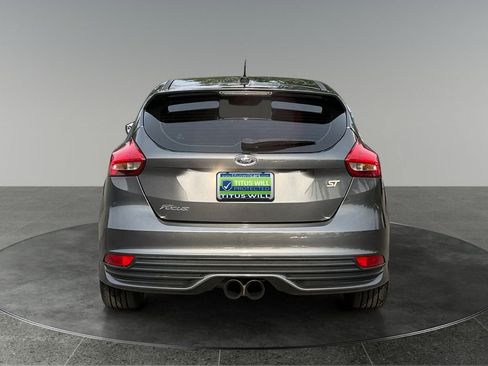 Used 2017 Ford Focus ST FWD image 8