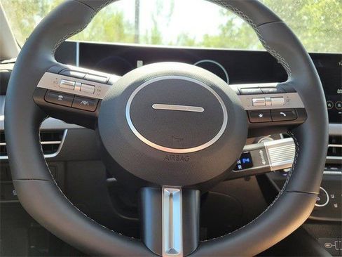 New 2025 Hyundai Sonata Limited image 12