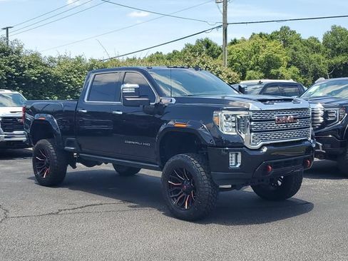 Used 2021 GMC Sierra 2500 Denali w/ Denali Black Diamond Edition AWD/4WD image 1