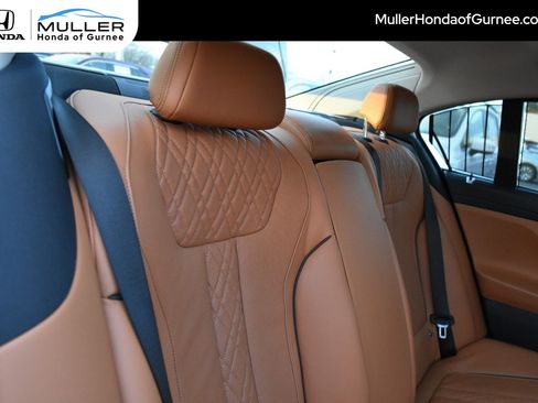 Used 2020 BMW 750i xDrive w/ Executive Package image 49