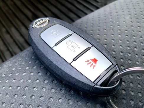 Used 2024 Nissan Z Performance w/ Floor Mat Package RWD image 15