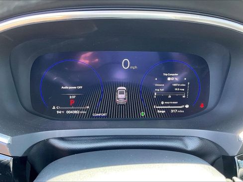Certified 2026 Acura MDX FWD w/ Technology Package image 27