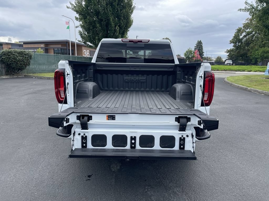 New 2026 GMC Sierra 1500 AT4 w/ AT4 Premium Package AWD/4WD image 27
