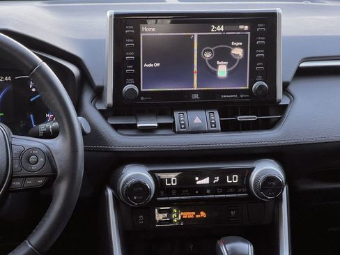 Used 2020 Toyota RAV4 Limited image 20