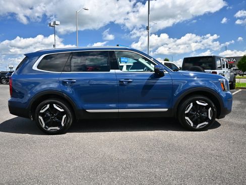Used 2025 Kia Telluride S AWD/4WD image 5