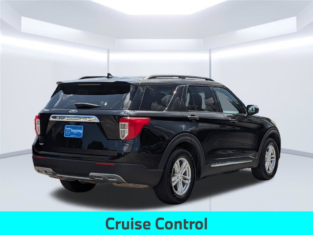 Used 2023 Ford Explorer XLT w/ Equipment Group 202A RWD image 7
