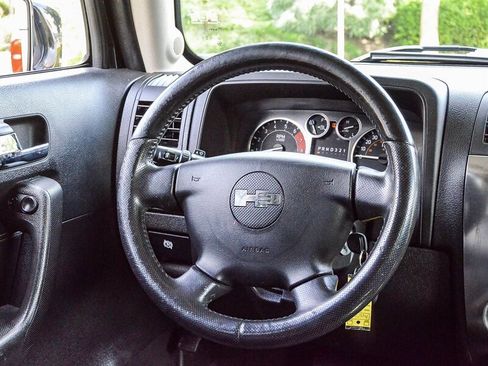 Used 2007 HUMMER H3 image 18