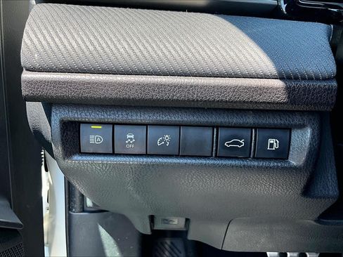 Used 2025 Toyota Camry SE FWD image 34
