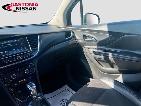 Used 2020 Buick Encore Preferred image 30