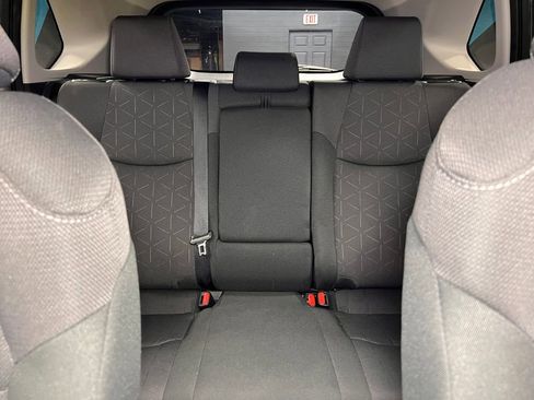 Used 2025 Toyota RAV4 XLE image 19