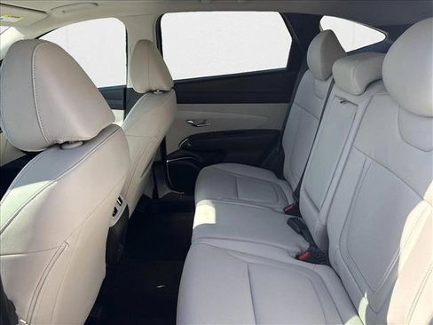New 2025 Hyundai Tucson SEL image 16