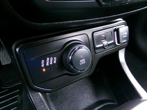 Used 2022 Jeep Renegade Latitude w/ Convenience Group image 20