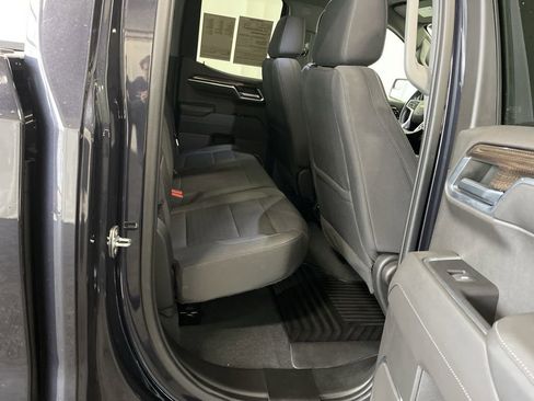 Used 2022 Chevrolet Silverado 1500 LT AWD/4WD image 15
