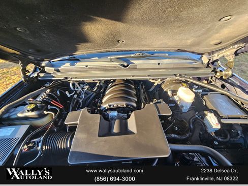 Used 2019 Chevrolet Suburban Premier image 9