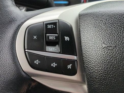 Used 2023 Ford Explorer XLT w/ Equipment Group 202A RWD image 24