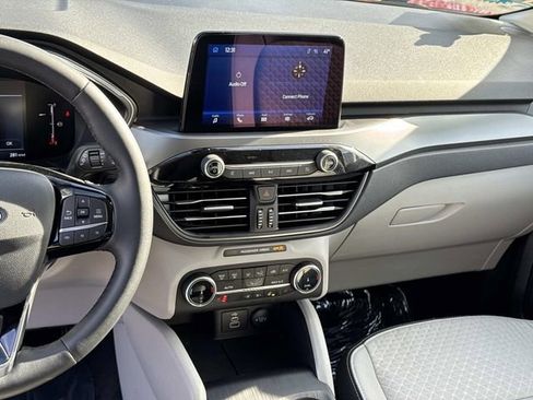 Used 2025 Ford Escape Active w/ Cold Weather Package image 20
