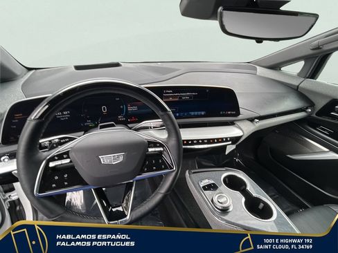 Used 2025 Cadillac Optiq Luxury 2 w/ LPO, Floor Liner Package AWD/4WD image 12