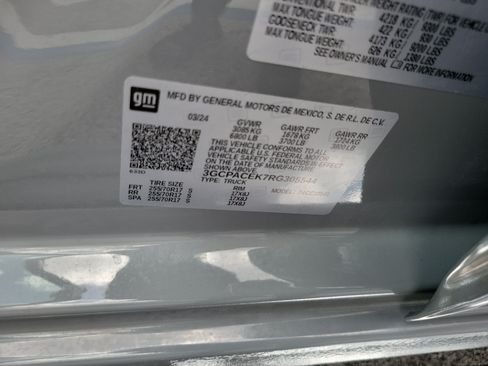 Used 2024 Chevrolet Silverado 1500 LT RWD image 29