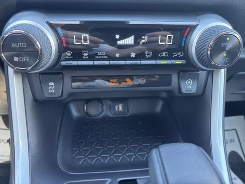 Used 2025 Toyota RAV4 XLE w/ Convenience Package FWD image 12