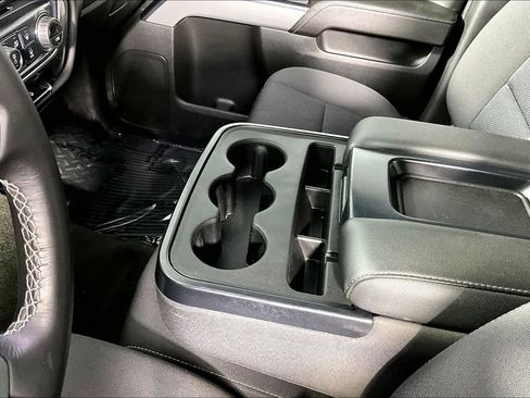 Used 2018 Chevrolet Silverado 1500 LT w/ All Star Edition AWD/4WD image 17