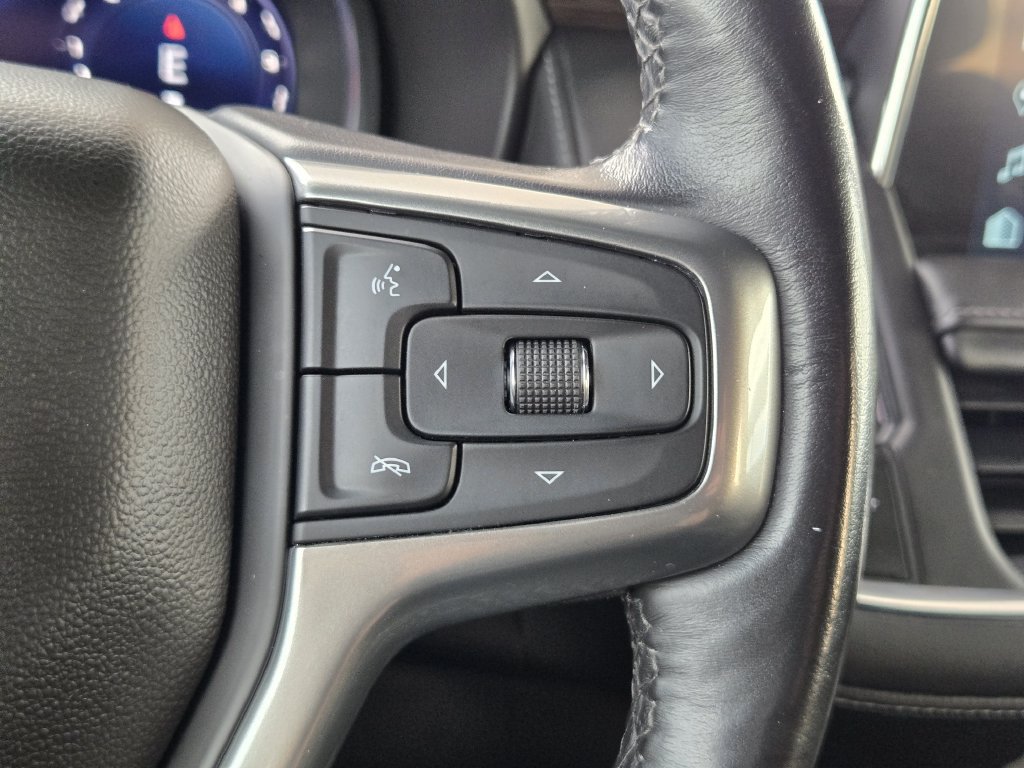 Used 2022 Chevrolet Tahoe Z71 w/ Z71 Off-Road Package AWD/4WD image 28